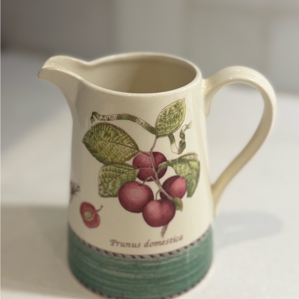 Sarah Garden Wedgwood Creamer.... Cream and Green Ceramic